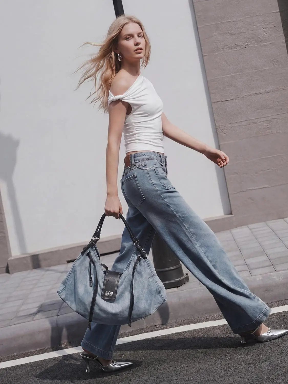 Oversized Gradient Shoulder Bags by Urban Revivo Fashion
