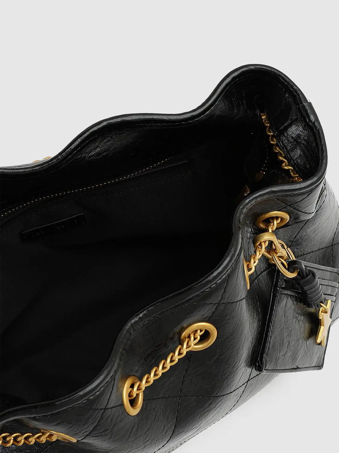 Shoulder & Crossbody Bag Urban Revivo Fashion, black quilted leather with gold chain hardware