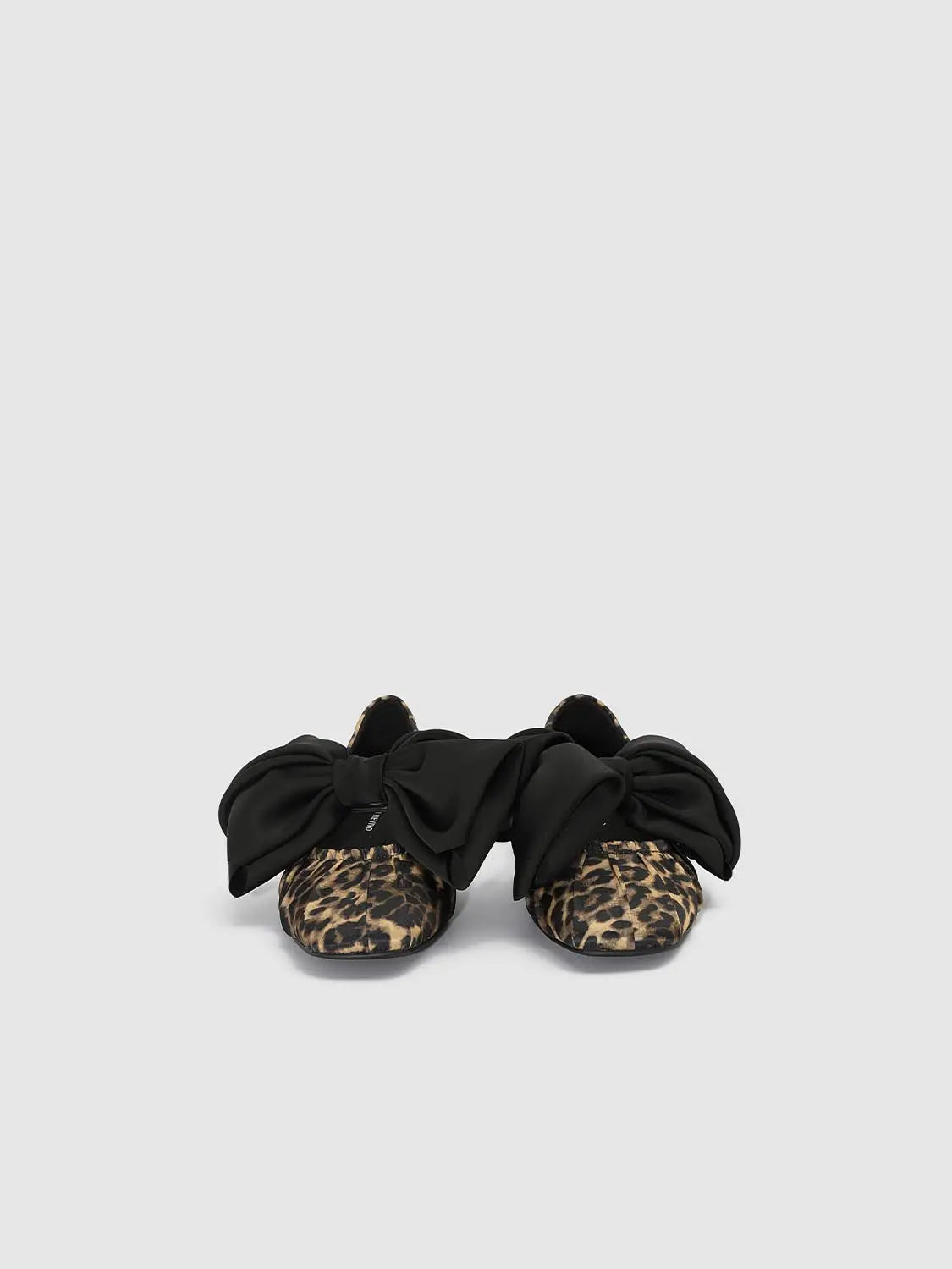 Flats with leopard print and oversized black bows by Urban Revivo Fashion