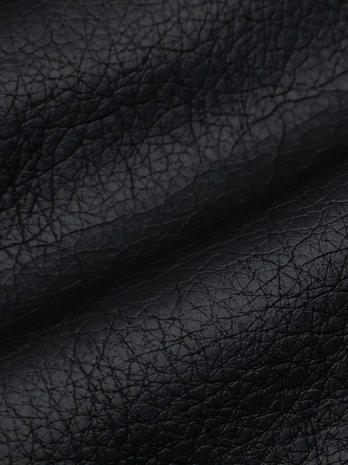 Padded jacket Urban Revivo in black leather-textured fabric