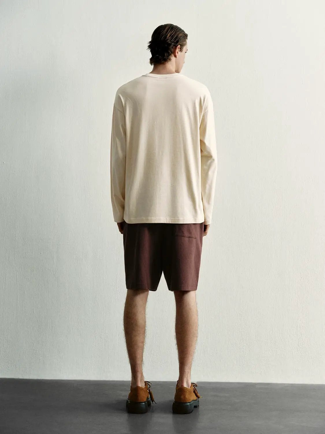Elastic drawstring waist cotton-blend shorts for men, brown