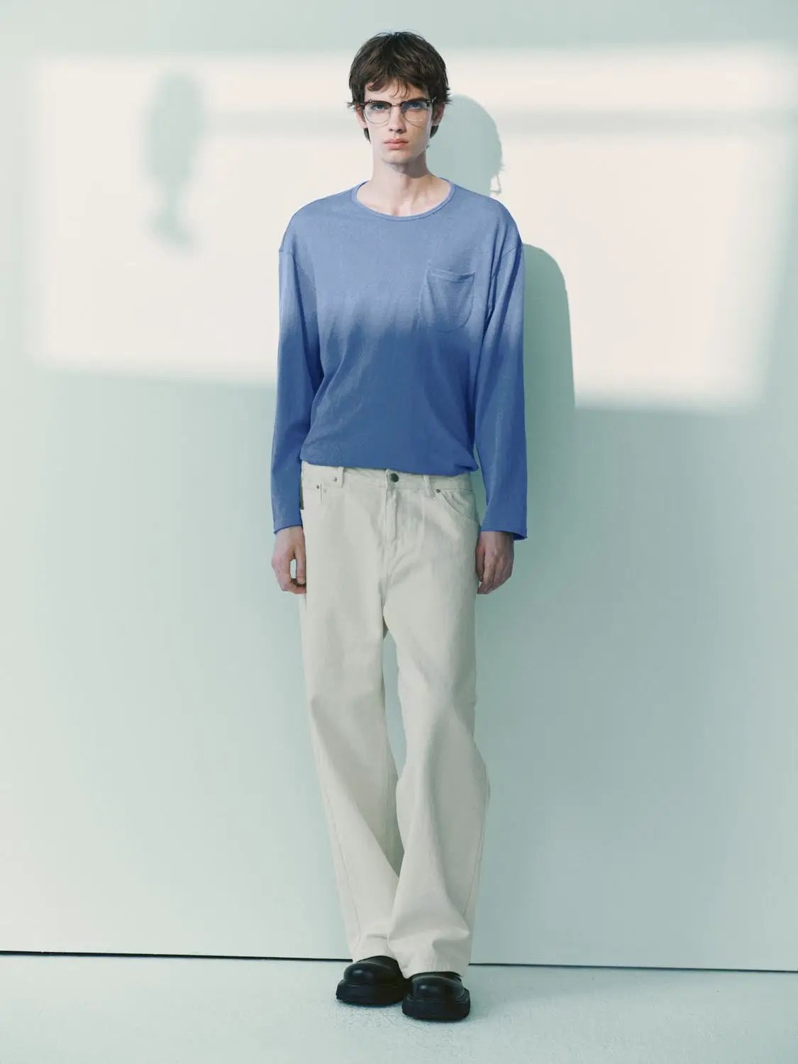 Casual Jeans by Urban Revivo Fashion; light beige, relaxed-fit pants.