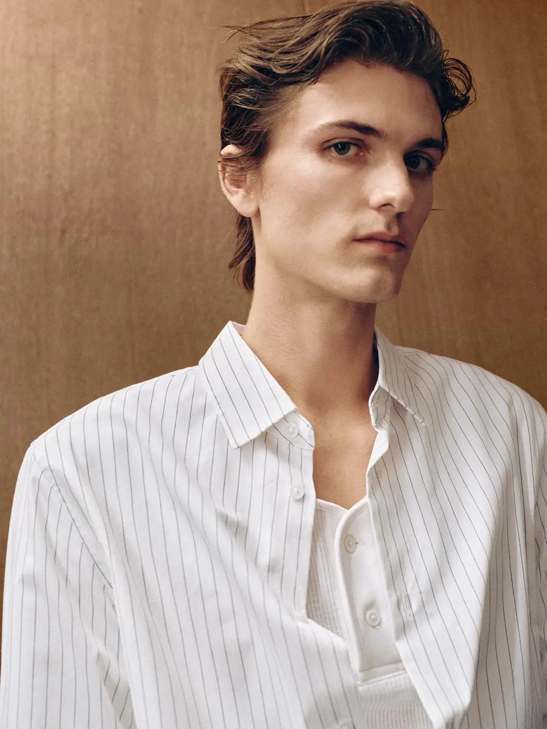 Striped white cotton shirt with collar and long sleeves