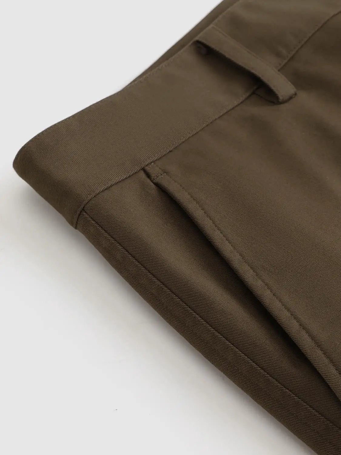 Straight-Leg Pants by Urban Revivo Fashion, brown fabric with belt-loop detail