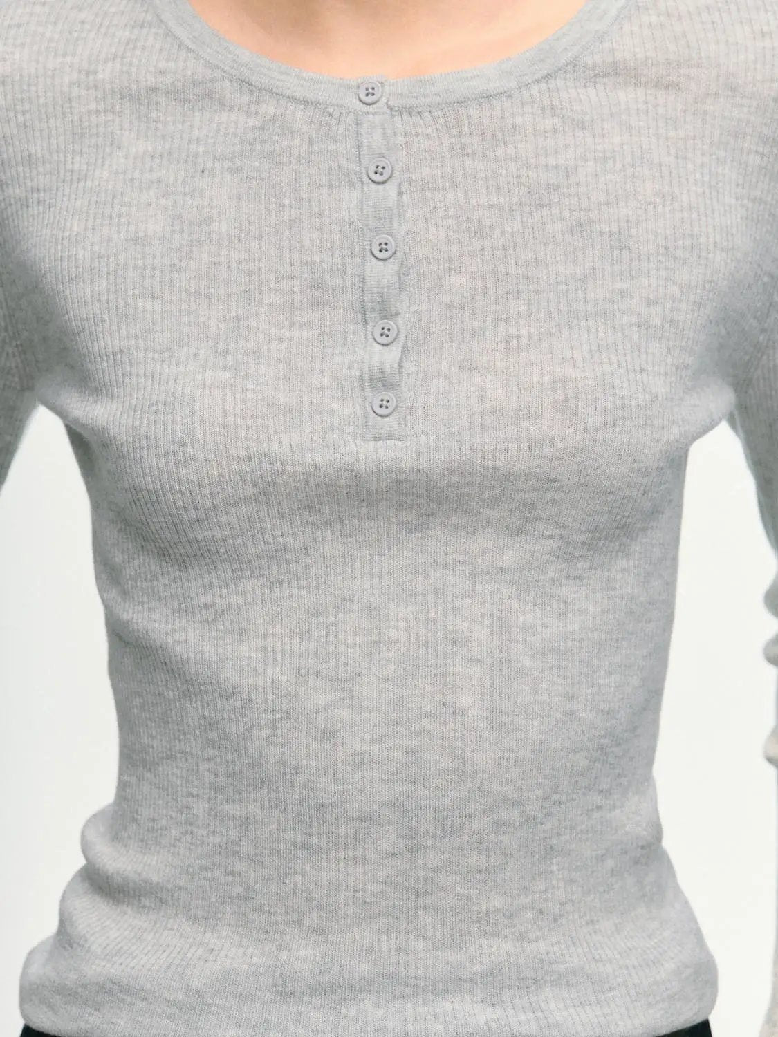 Slim ribbed knit long-sleeve T-shirt with button-front placket in heather gray