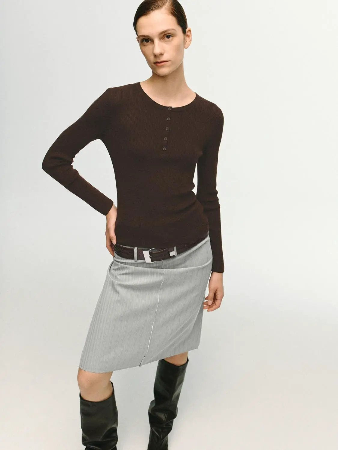 Slim Ribbed Button Front Long Sleeve T-shirt in brown knitted fabric