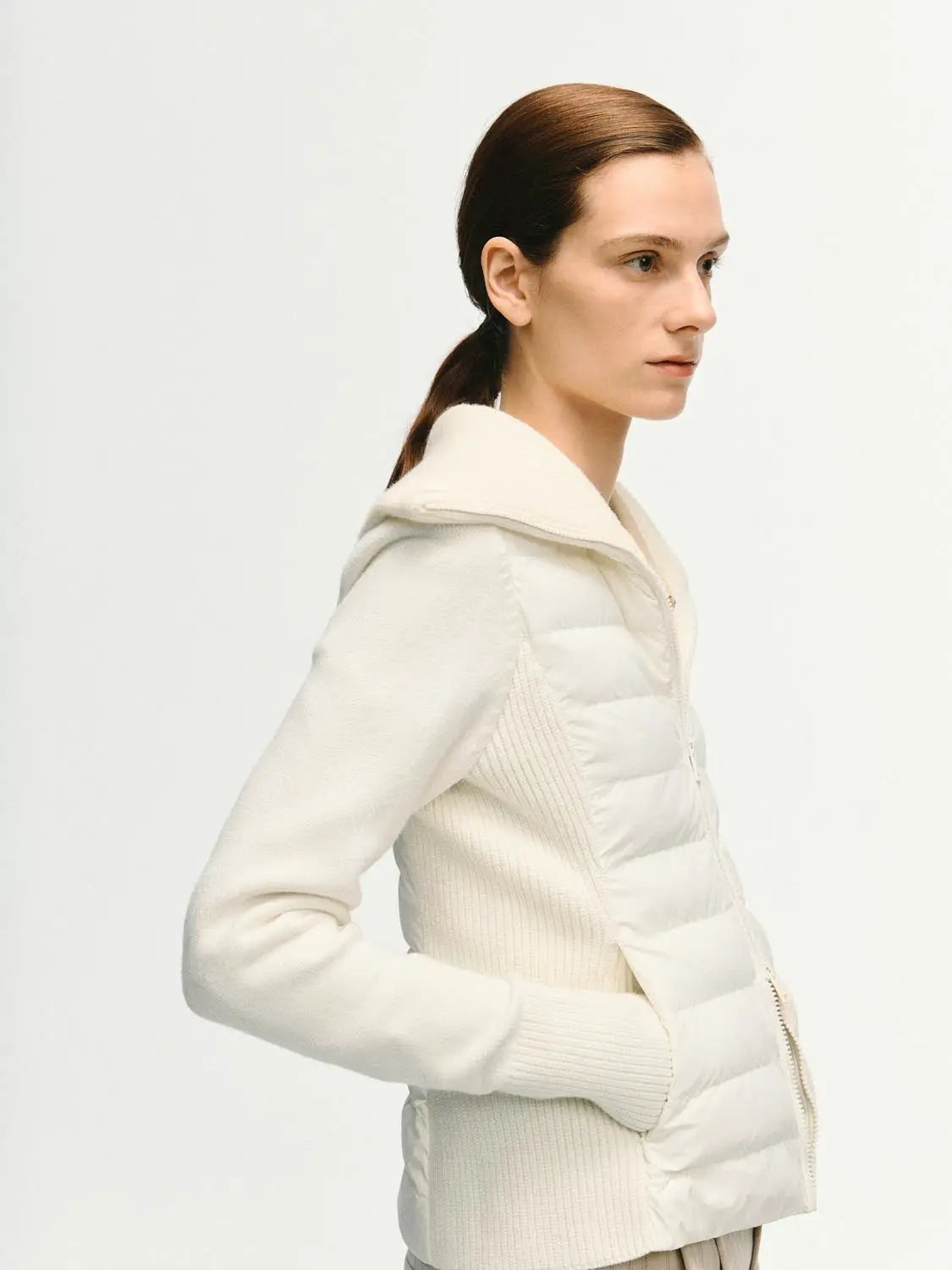 Padded jacket Urban Revivo Fashion, cream color with quilted front and knit sleeves