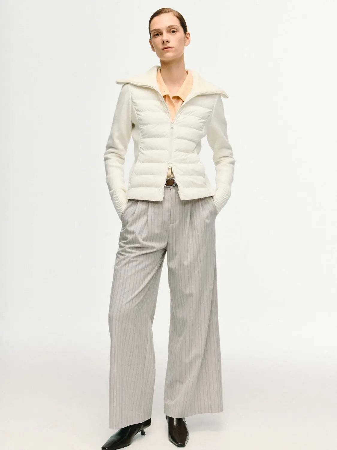 Padded jacket Urban Revivo Fashion, cream quilted with zip front and large collar.