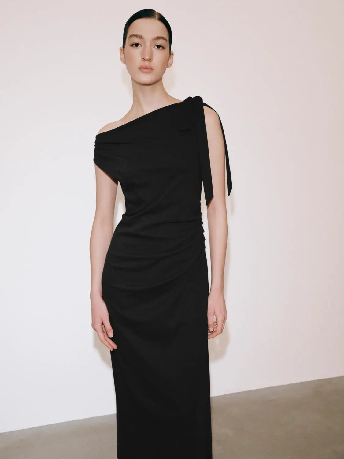 Sleeveless Ruched Tie Detail Straight Midi Dresses by Urban Revivo Fashion