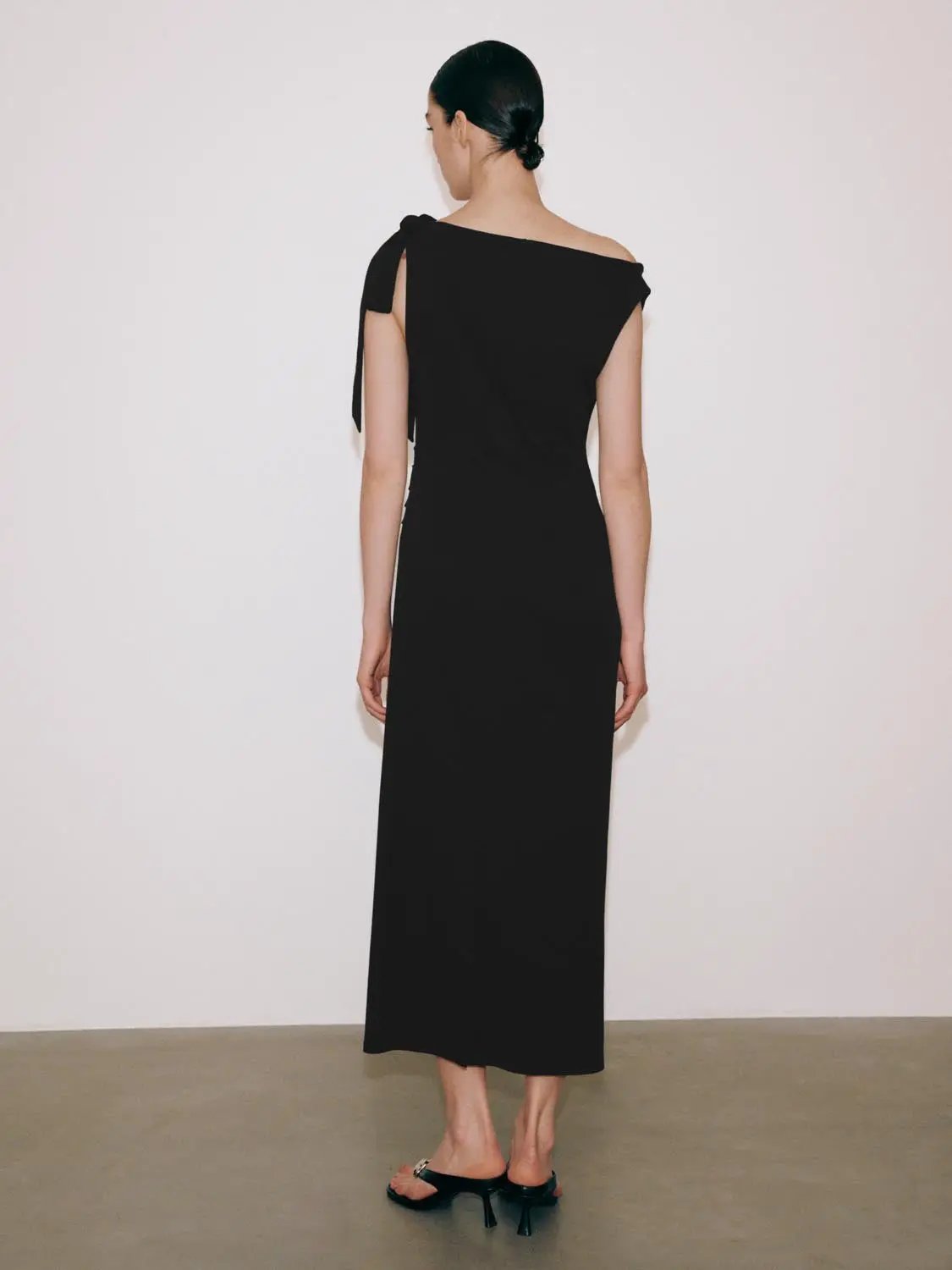 Sleeveless Ruched Tie Detail Straight Midi Dresses by Urban Revivo Fashion