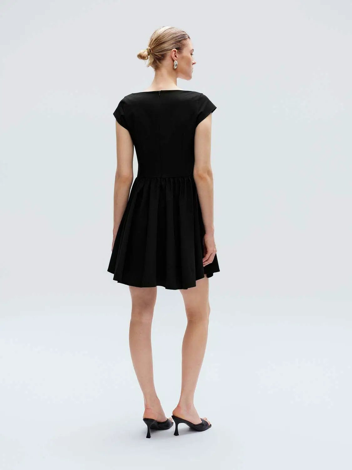 Flared Pleated Elastic Waist A-Line Midi Dress in black.