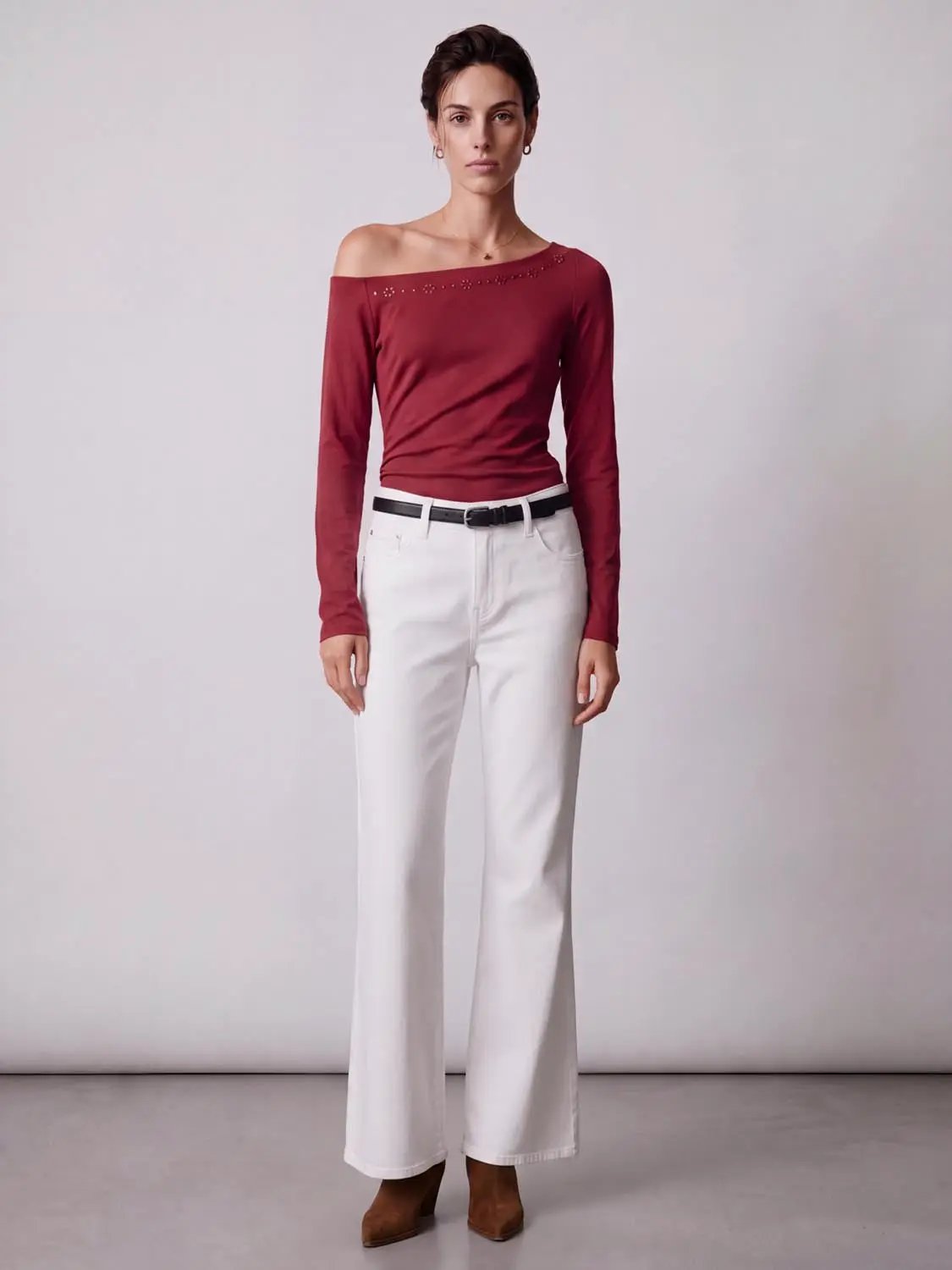 Mid Rise Belt Loop Cotton Stretch Flared Jeans, white, Urban Revivo Fashion