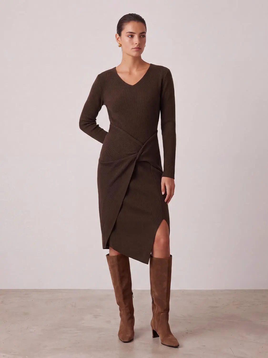 Knot-front brown knit midi dress with long sleeves, V-neck, twisted waist and front slit; Urban Revivo Fashion