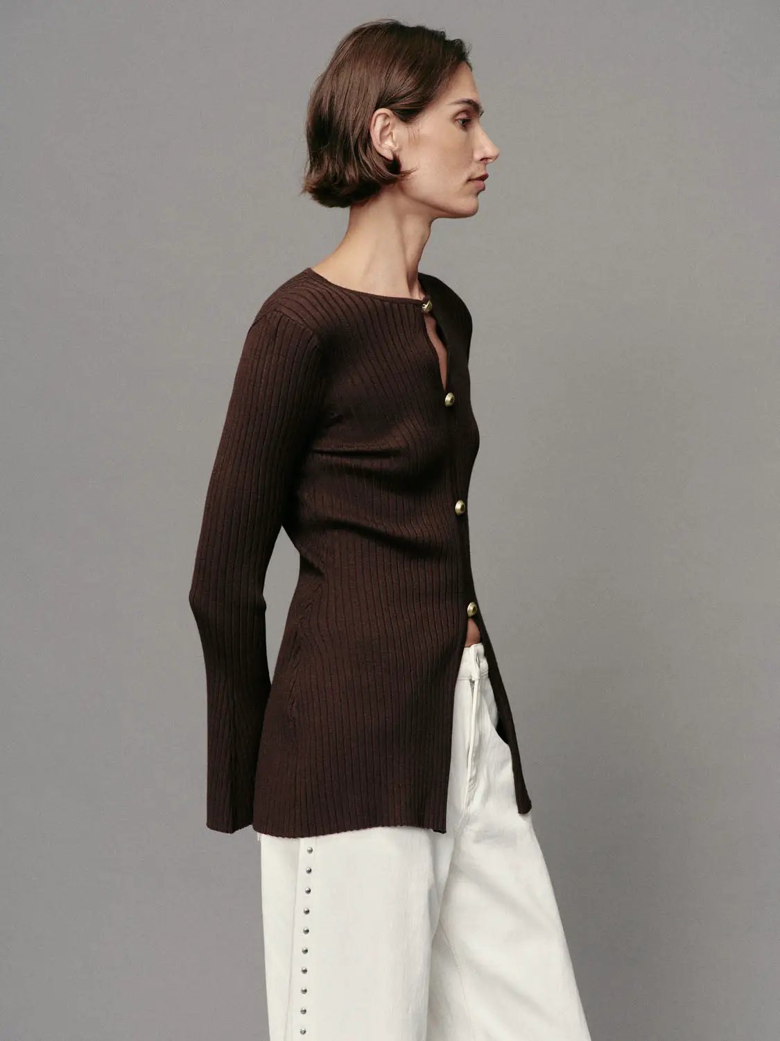 Brown ribbed knit cardigan with button-front closure and split hem, long sleeves, Urban Revivo.