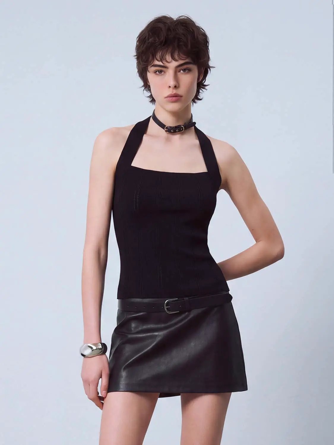 Knitted T-Shirts by Urban Revivo Fashion in black; halter-neck, square neckline
