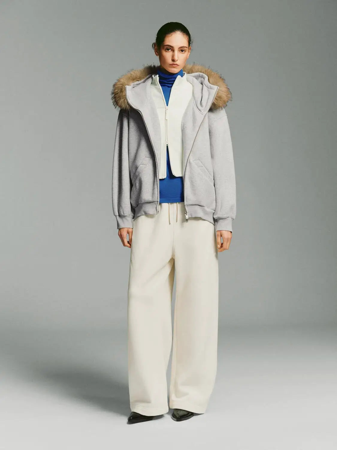 Wide-leg pants by Urban Revivo Fashion in cream ivory.