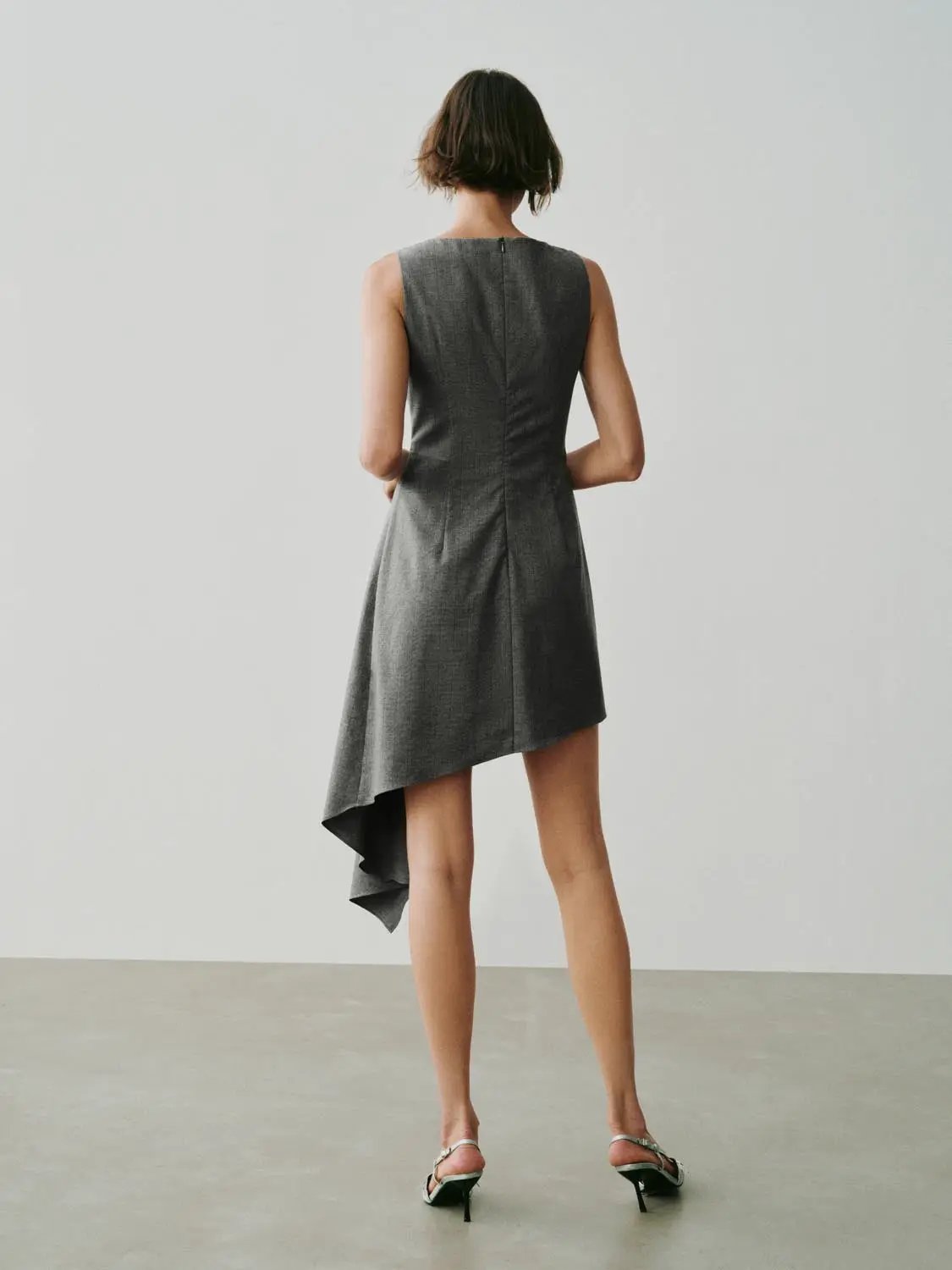 Twisted Checked Asymmetric Hem Sleeveless Mini Dress by Urban Revivo Fashion in grey check, A-Line silhouette