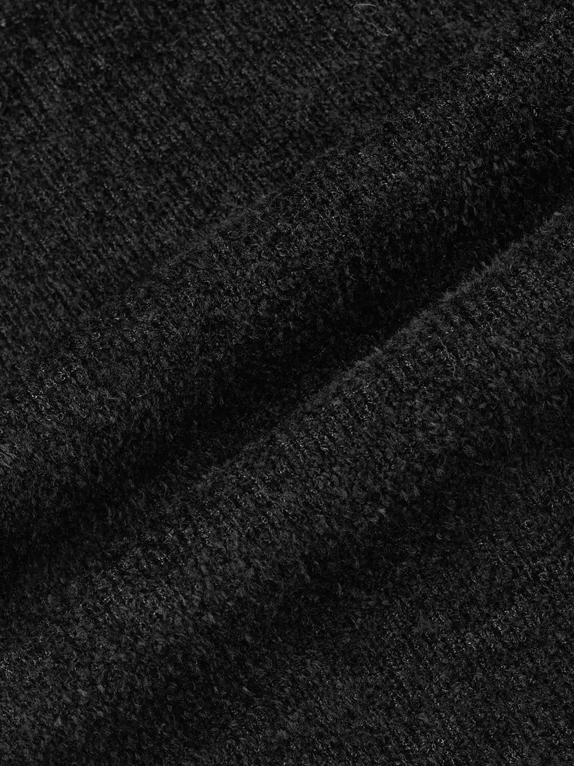 Off-Shoulder long sleeve knitted T-shirt fabric texture in black by Urban Revivo Fashion