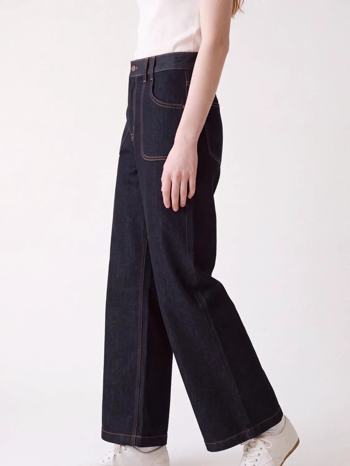 High waist contrast-stitch cotton wide-leg jeans in dark indigo denim by Urban Revivo Fashion