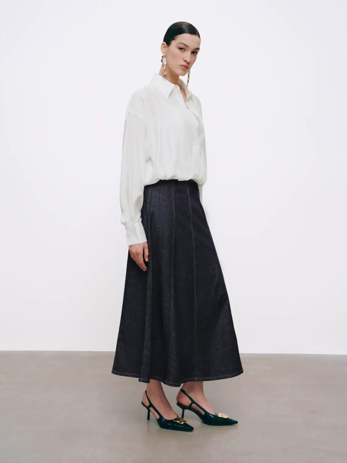 High-Waisted Stitch Detail Seamed Cotton Denim Midi Skirt - dark indigo