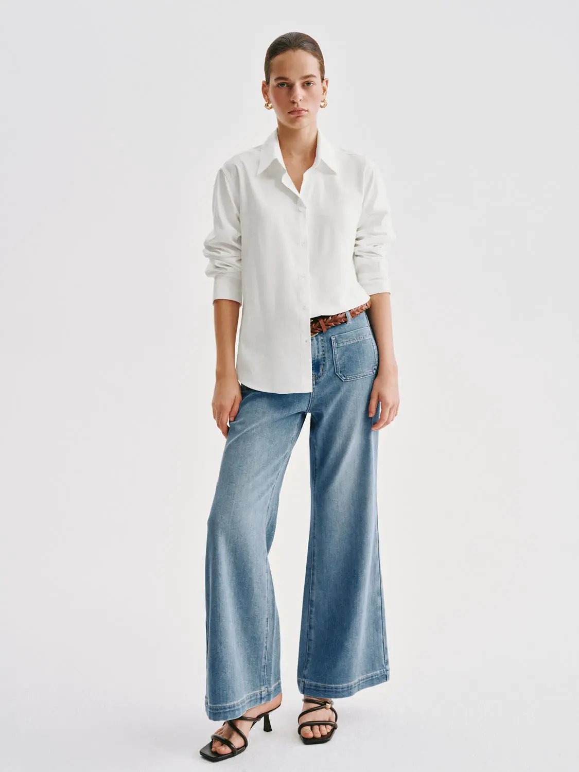 Vintage Style Patch Pocket Wide-leg Jeans, light blue denim by Urban Revivo Fashion