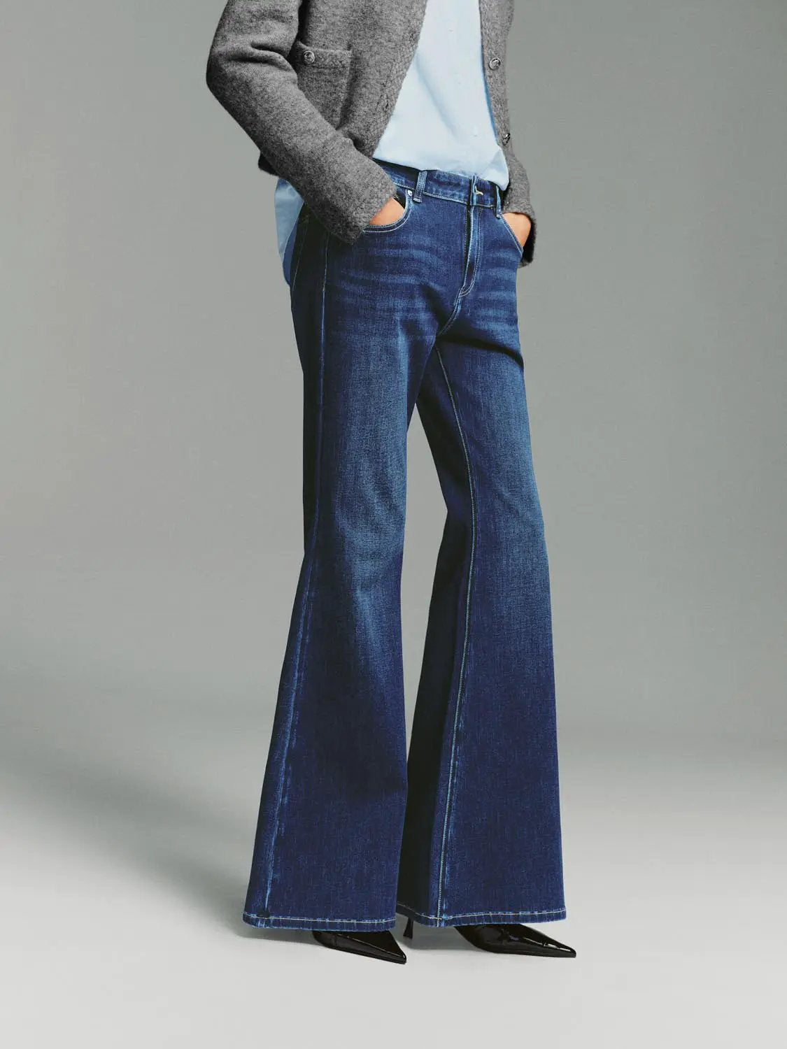 Mid-rise cotton-blend jeans, blue denim with flared legs