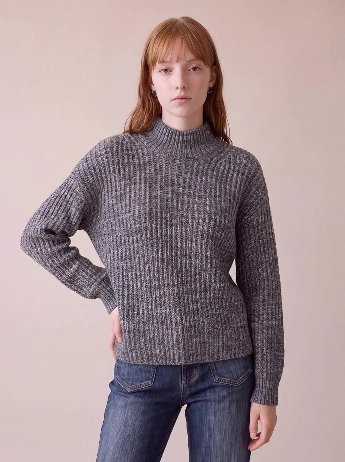 High Neck Long Sleeve Knitted T-Shirts in grey ribbed knit