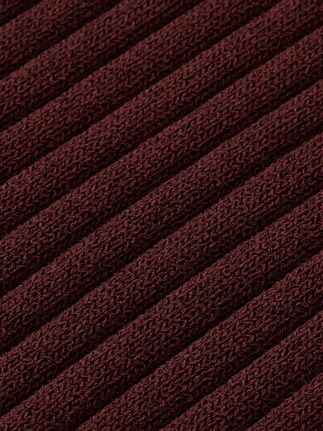 Knitted T-Shirts fabric in burgundy rib knit; Urban Revivo Fashion
