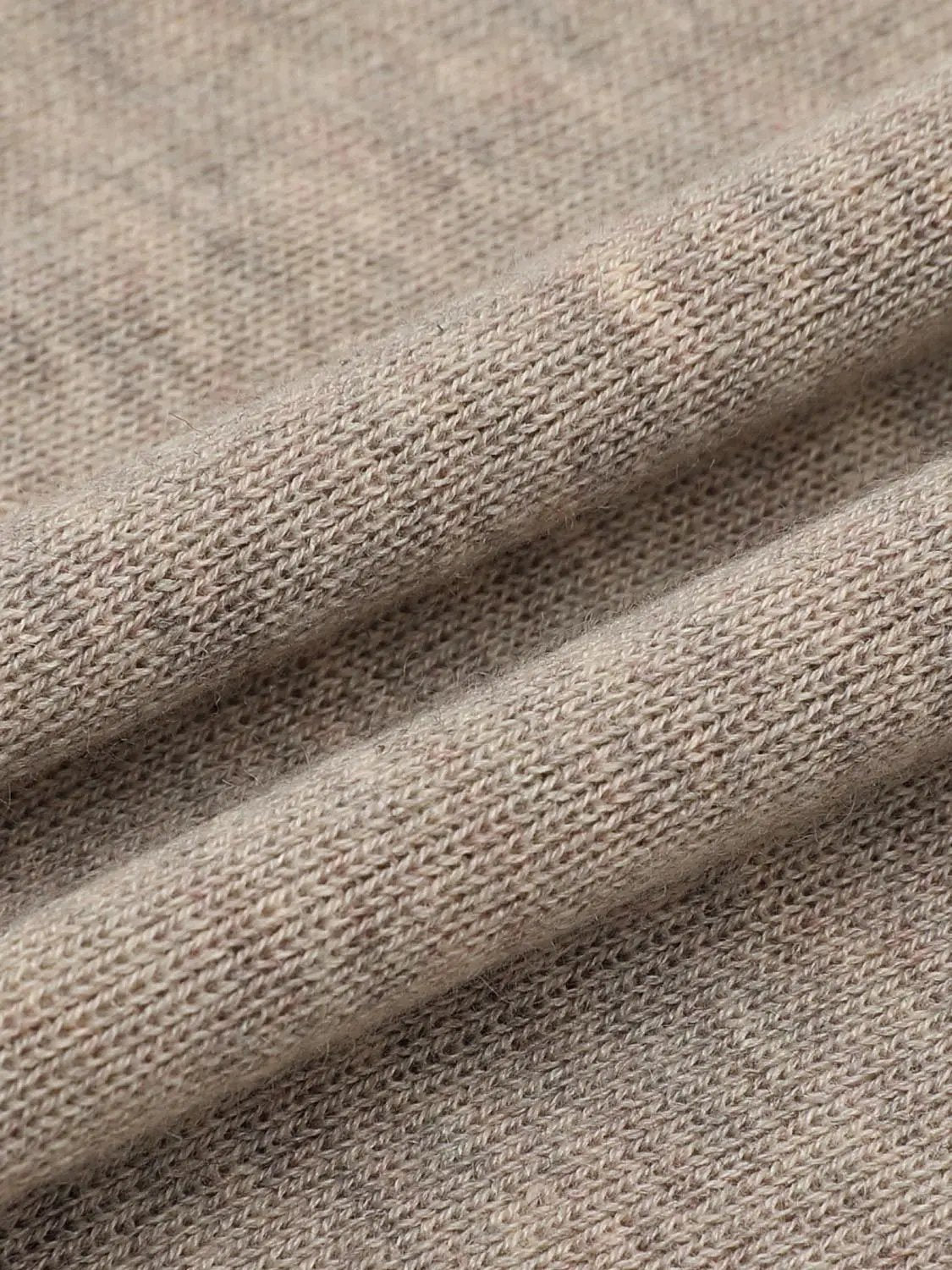 Fitted V-neck collared long-sleeve knit top, beige knit fabric