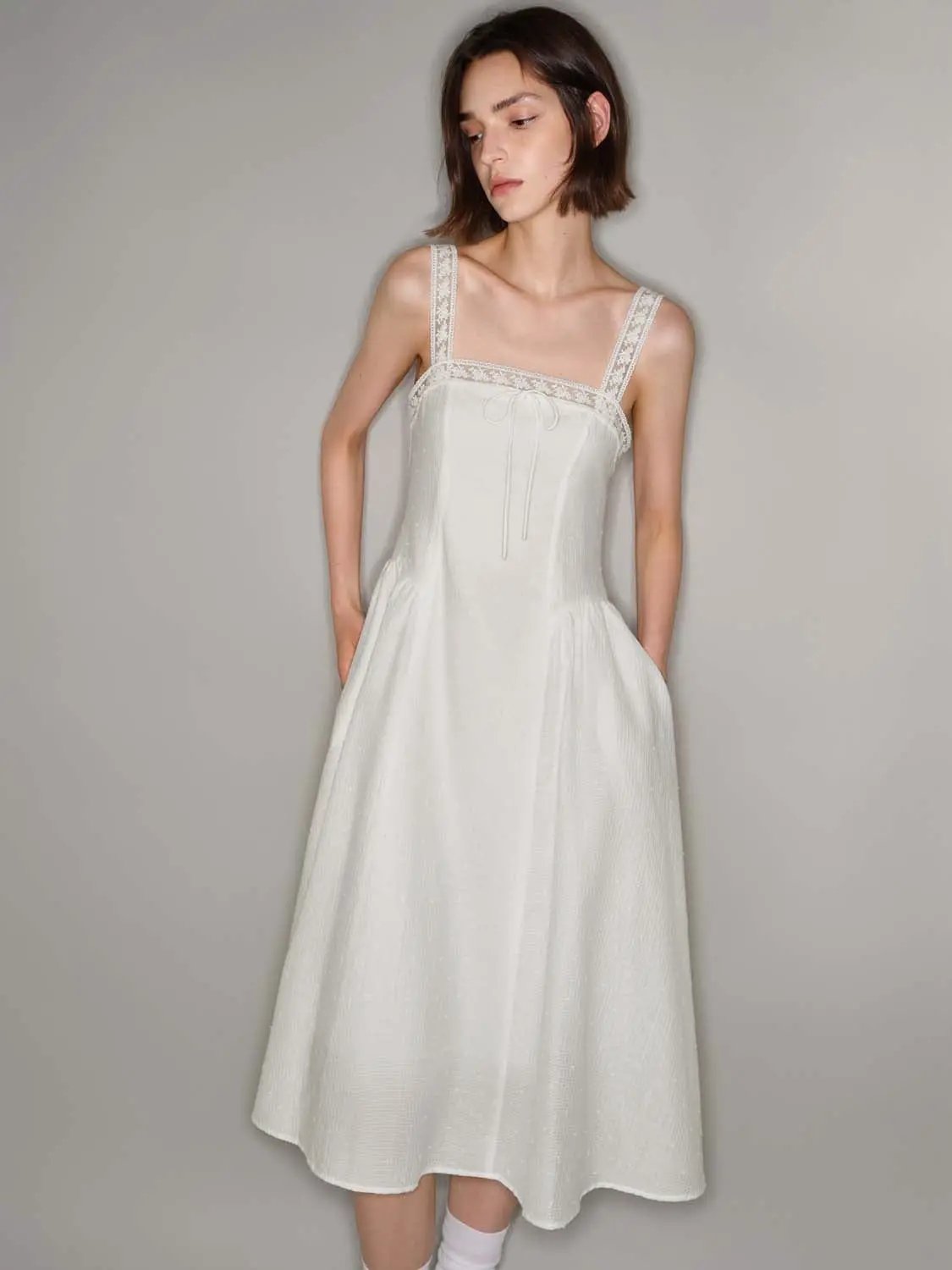 Cotton Lace-Trim Straps Neckline Front Tie A-Line Silhouette Dress, white with lace straps and front-tie neckline