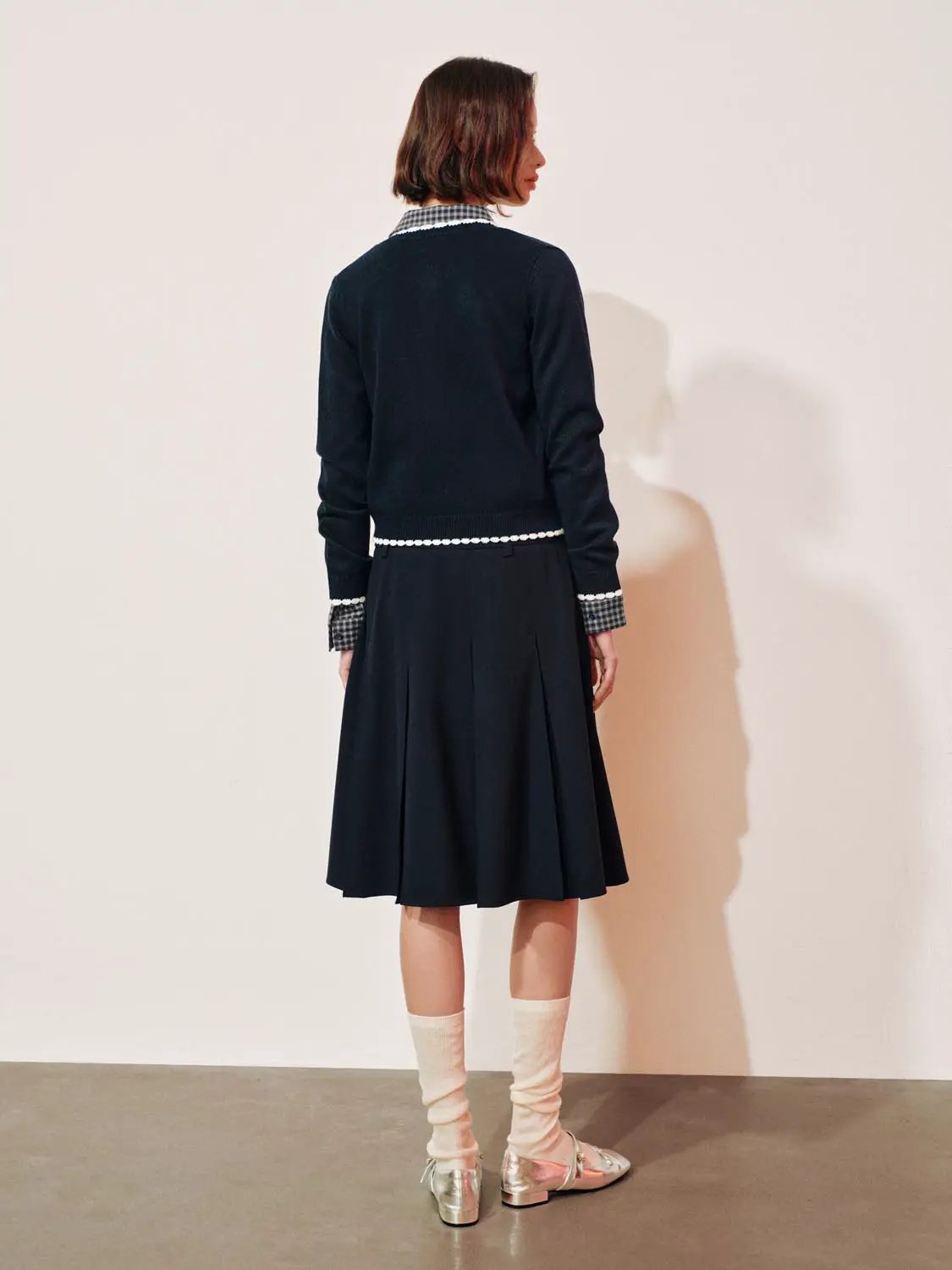 Graphic long sleeve ribbed knit cardigan in navy with white trim