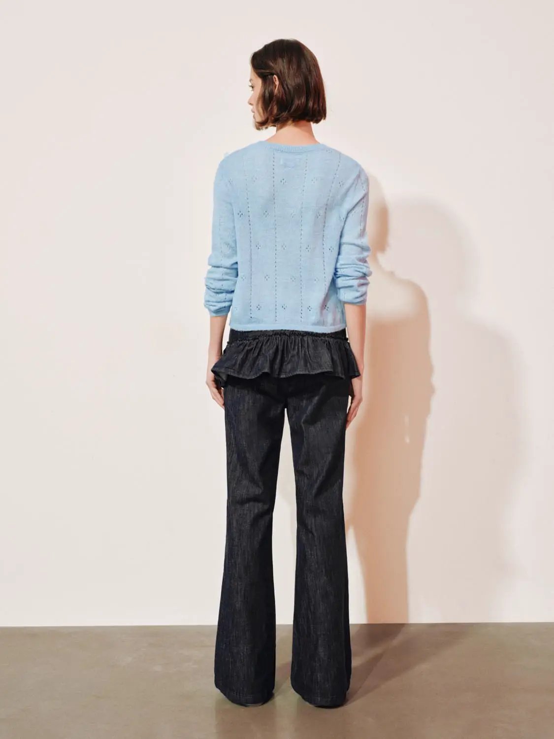 Bow detail textured crew neck long sleeve sweater in light blue knit