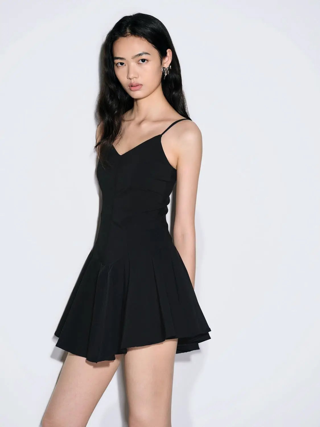 Crepe Strappy Nipped-Waist Pleated A-Line Midi Dress in black