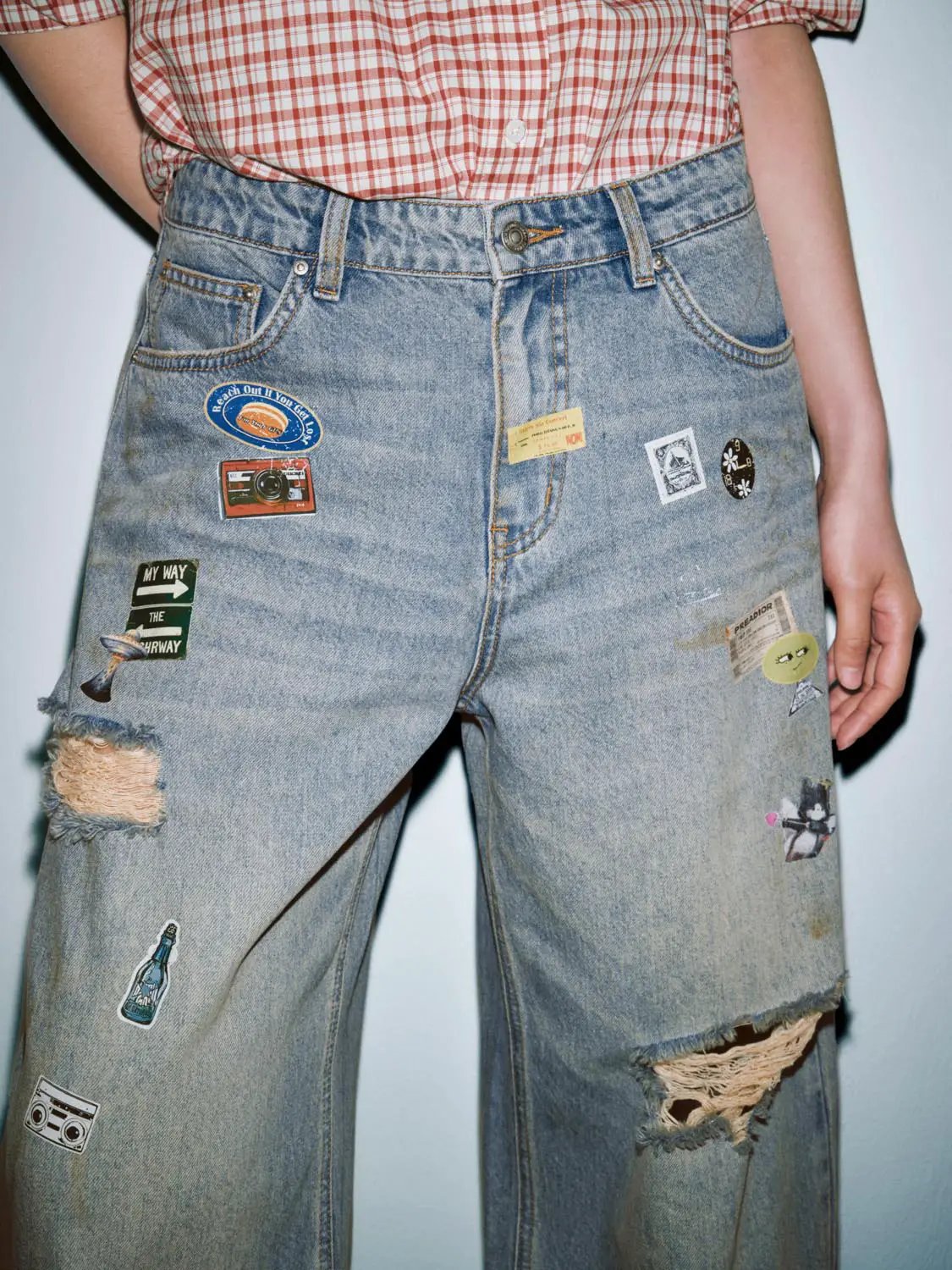 Patchwork Raw Detail Barrel Leg Jeans by Urban Revivo Fashion; light-wash denim with patches.