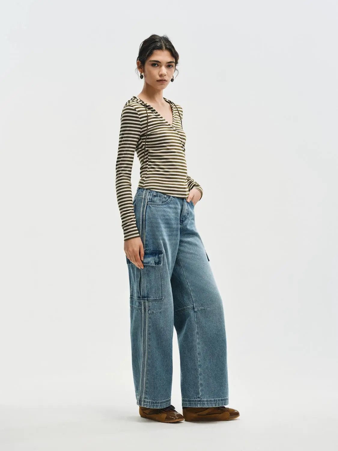 Jeans, light blue wide-leg denim with cargo pockets by Urban Revivo Fashion