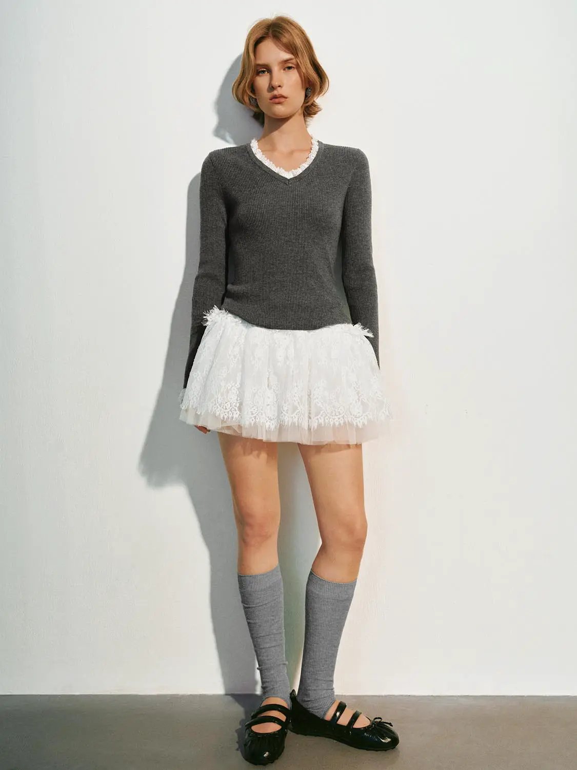 Knit T-Shirt in dark grey with white lace-trim V-neck