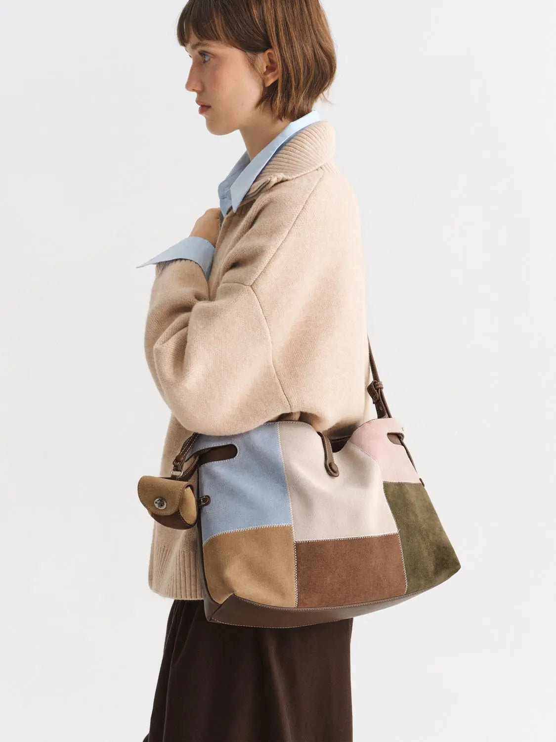 Knit jacket in beige with a light blue shirt; patchwork bag by Urban Revivo Fashion