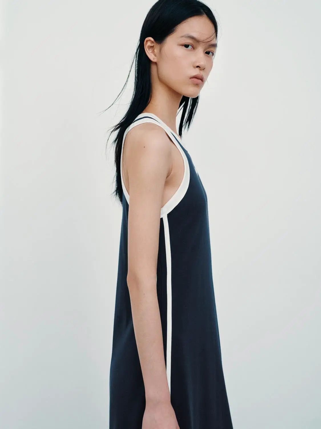 H-line cotton dress in navy with white side stripes, Urban Revivo Fashion