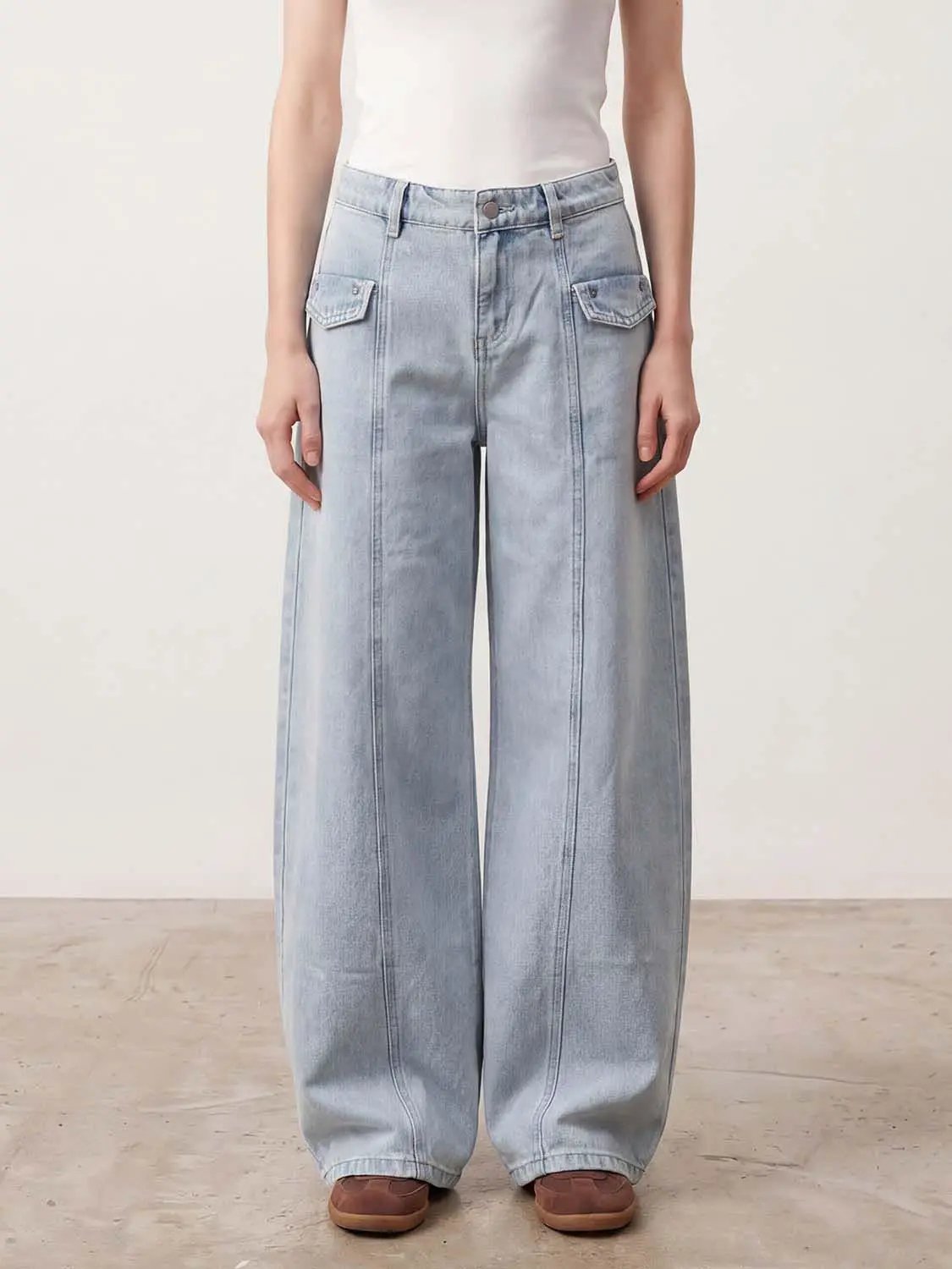 【Presale】Wide Leg Jeans with Pocket Design by Urban Revivo Fashion