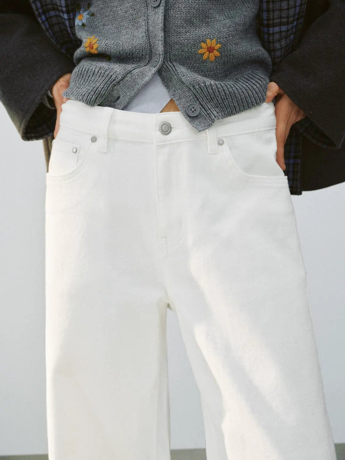 Jeans, white denim casual pants with front pockets and metal button.