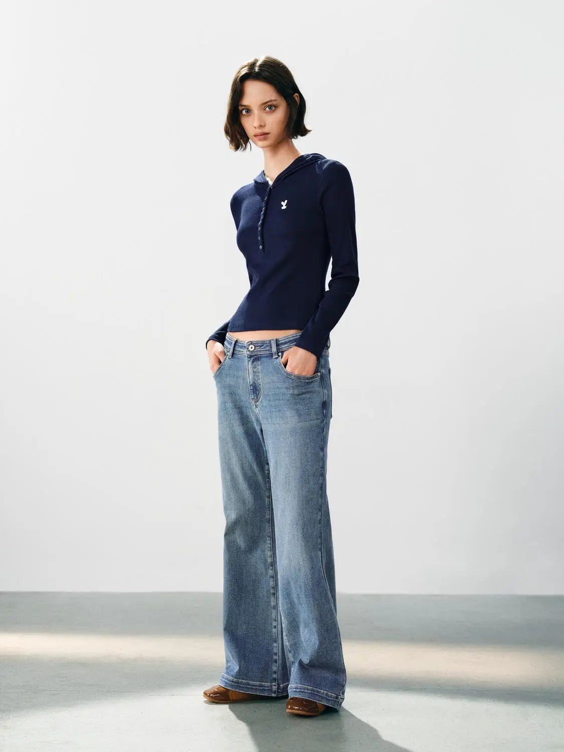 Faded blue wide-leg high-waisted cotton-blend jeans by Urban Revivo Fashion
