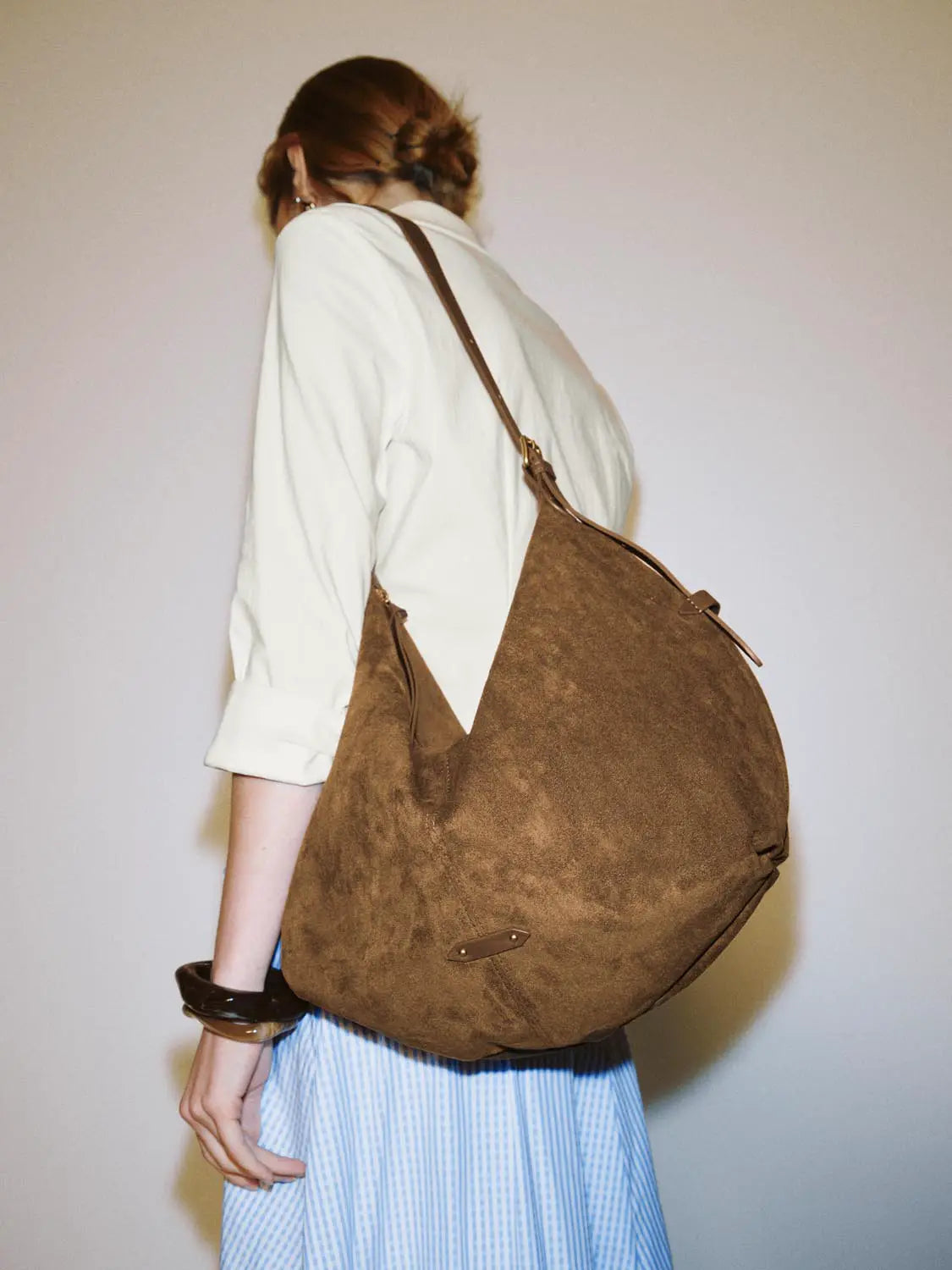 Shoulder & Crossbody Bag in brown suede with long strap