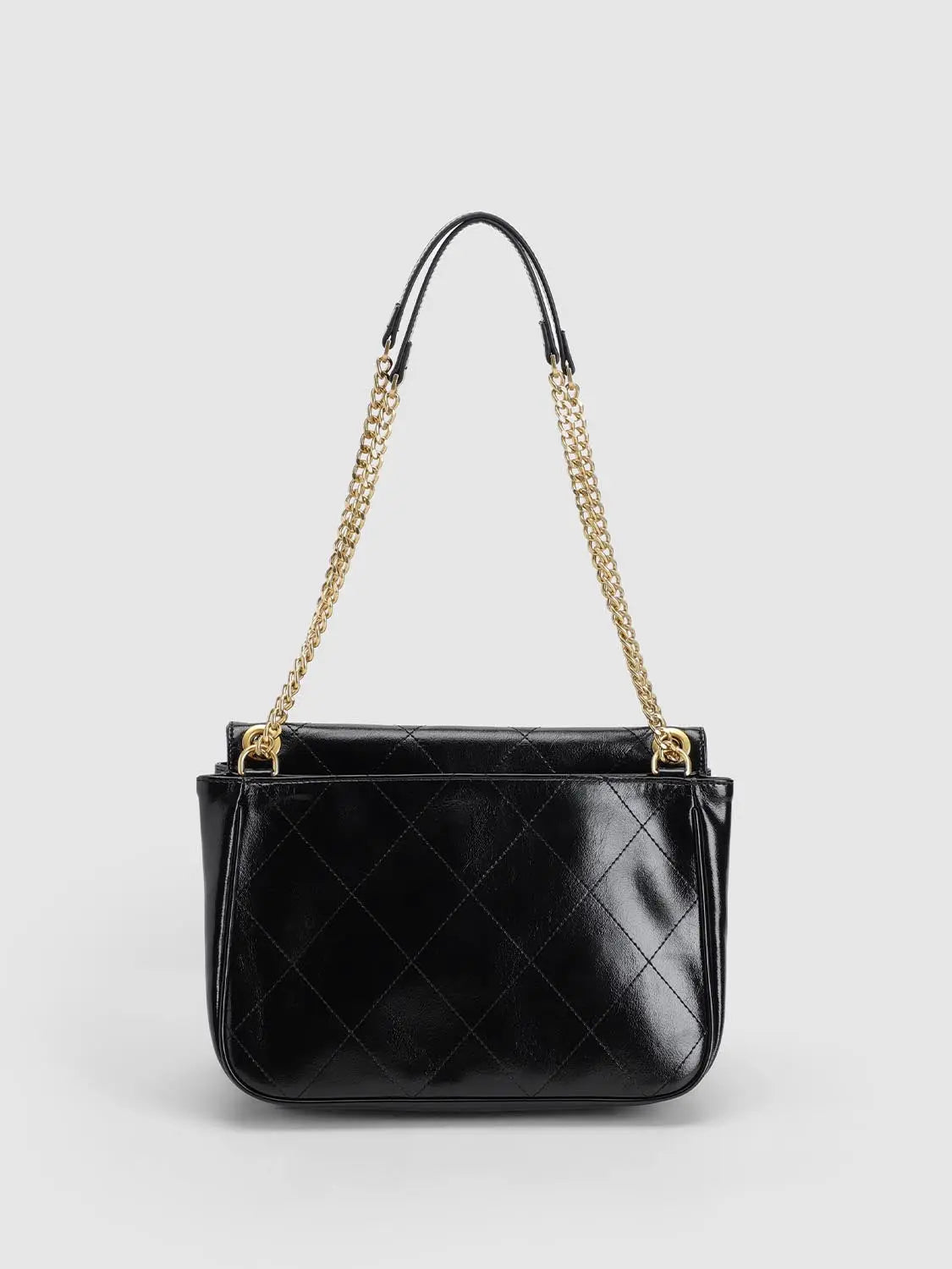 Shoulder & Crossbody Bag in black quilted finish with gold chain strap