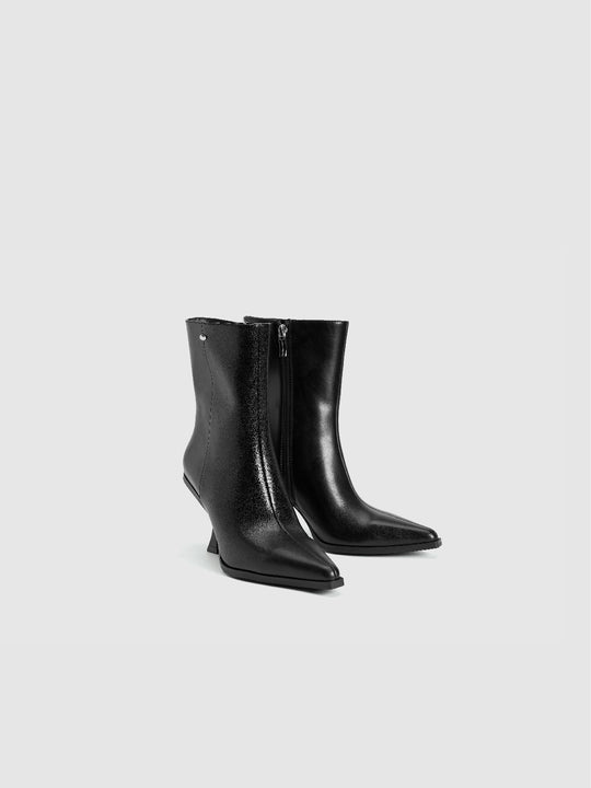 Bottines à bout pointu en cuir vegan
