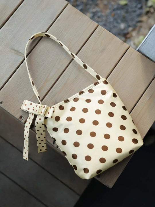 Textile Lined Shell Medium Stretch Minimalist Bag