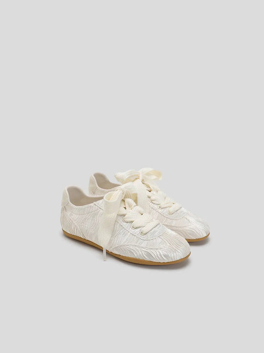 Textured Pleated Ribbon Lace Sneakers