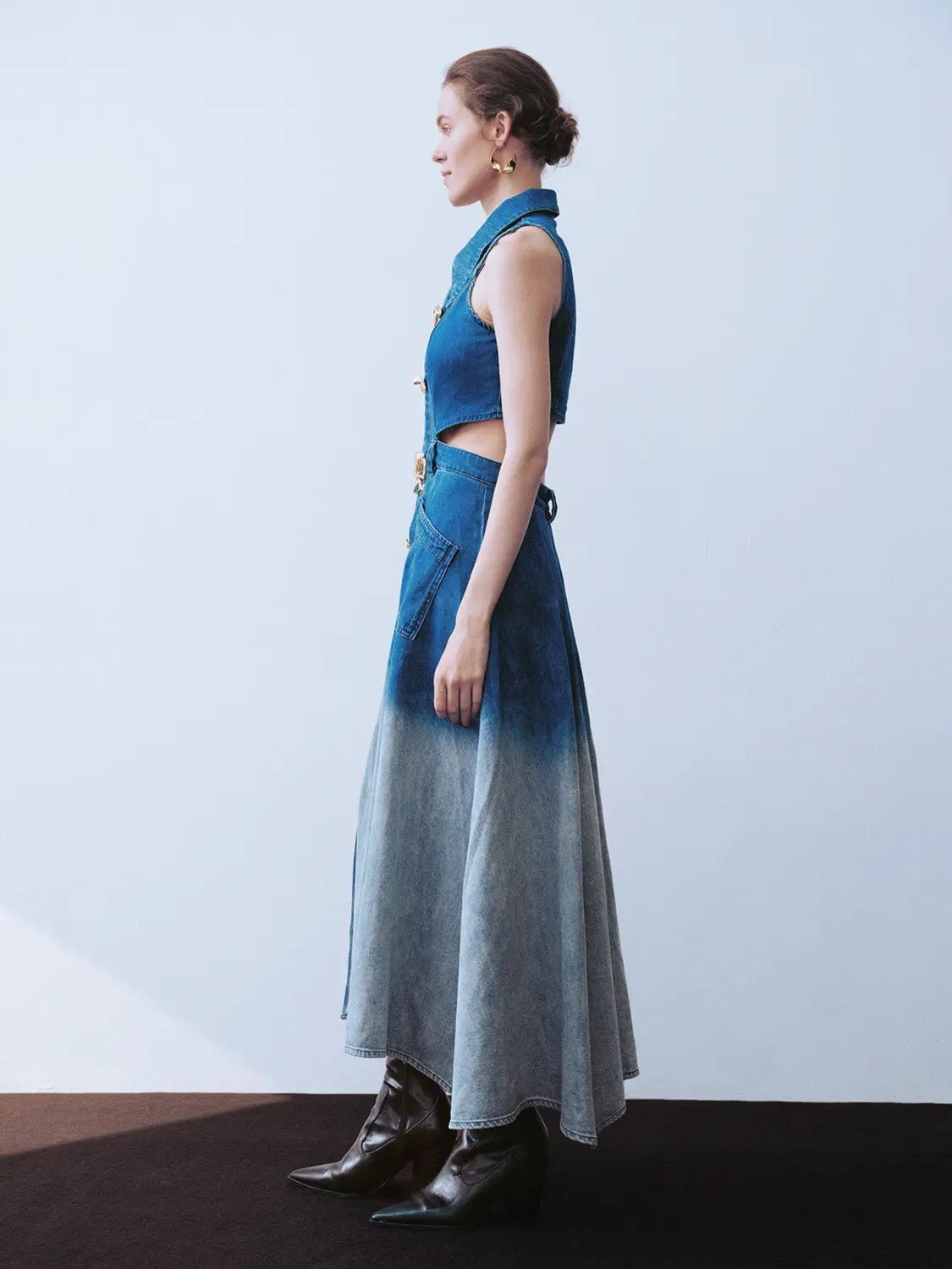 Gradient Cut-Out Sleeveless Denim Dress by Urban Revivo Fashion