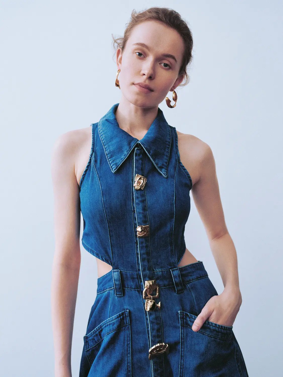 Gradient Cut-Out Sleeveless Denim Dress by Urban Revivo Fashion