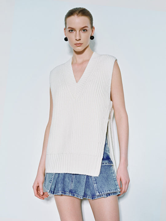 Loose V-Neck Knitted Vest