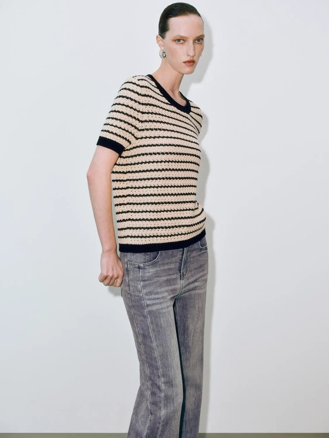Round neck striped knit cotton T-shirt; beige with black stripes, short sleeves, Urban Revivo Fashion